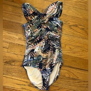 Garnet hill one piece size 6